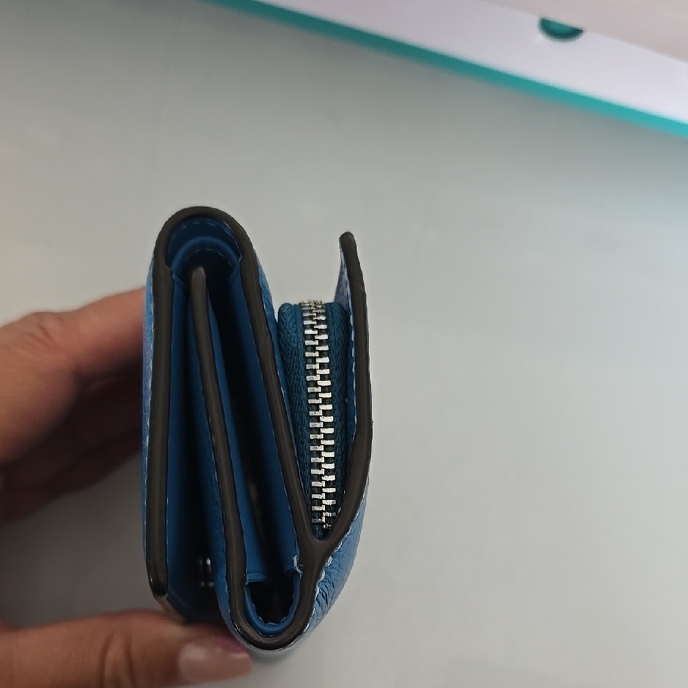 Coach Blue Leather Wallet - Picture 3 of 6